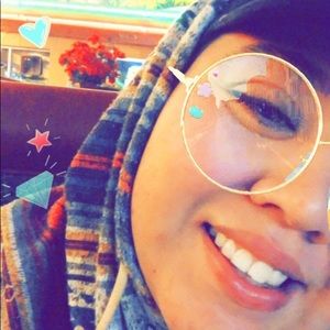 Meet your Posher, Leo